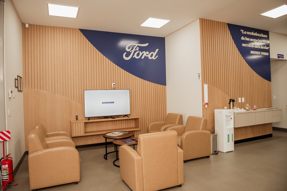 Servicios y Repuestos Ford